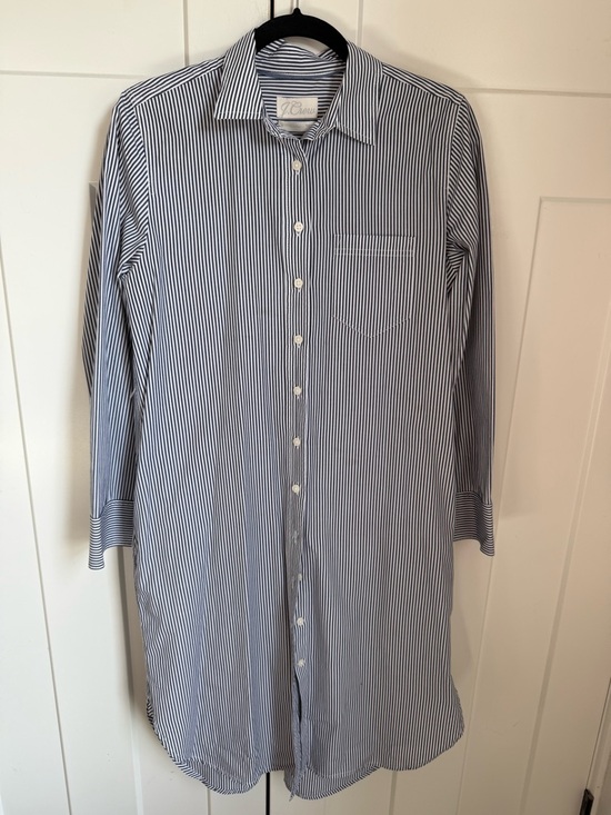 J. Crew Dresses & Skirts - Like new J.Crew striped long-sleeve cotton poplin shirt dress in blue and white.